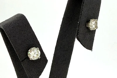 1.39ct Diamond & 18ct White Gold Solitaire Stud Earrings 1.8g