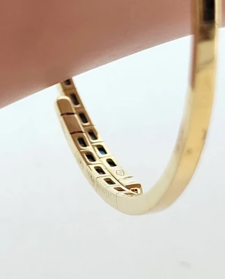 0.52ct Diamond & 18ct Gold Twist/Flex Bangle 8.1g