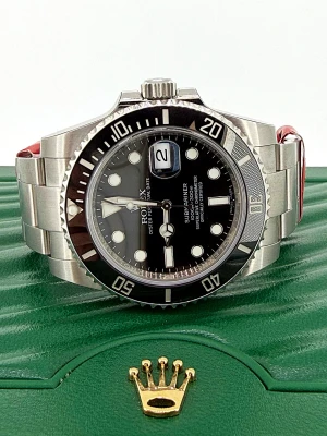 Rolex 40mm Submariner Date - Stainless Steel 2016 Box & Papers Model: 116610LN