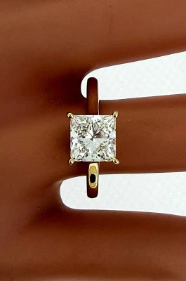 2.04ct Lab Grown Diamond & 18ct Gold Solitaire Ring 4.1g