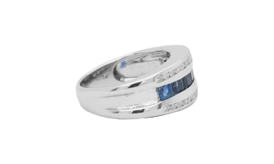 0.50ct Sapphire & 0.25ct Diamond Band- 18ct White Gold 4.02g