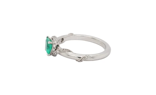 0.57ct Emerald & 0.20ct Diamond Solitaire Ring-Platinum 5.50g