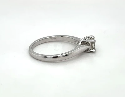 0.42ct Natural Diamond & 9ct White Gold Solitaire Ring 2.5g