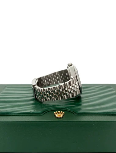 Rolex 41mm Datejust Green DIAL ( 2023 Box & Papers) Stainless Steel Model: 126300