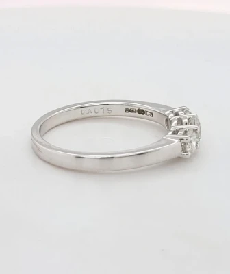 0.75ct Diamond & 18ct White Gold Trilogy Ring 3.7g