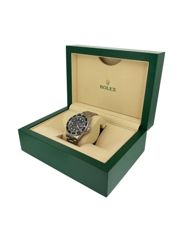 Rolex 40mm Submariner Date- Stainless Steel Year 1989 Model:16610