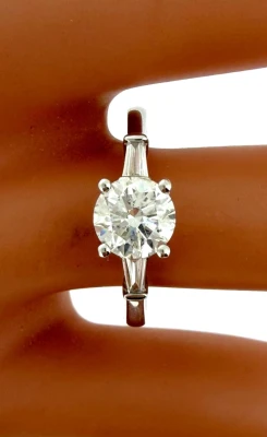 1.20ct Diamond & 18ct White Gold Solitaire Ring 2.9g