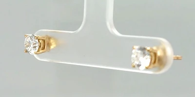 1.00ct Lab Grown Diamond & 9ct Gold Solitaire Stud Earrings