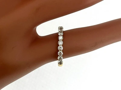 0.50ct Diamond & 18ct Gold Half Eternity Ring 1.8g