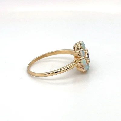 0.30ct Sapphire & Opal -9ct Gold Dress Ring 1.8g