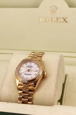 Rolex 26mm Date-Just ( Year 1983) 18ct Gold Model: 69178