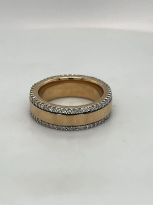 0.71ct Full Natural Diamond & 9ct Gold 6.5mm Wedding Band 9.8g