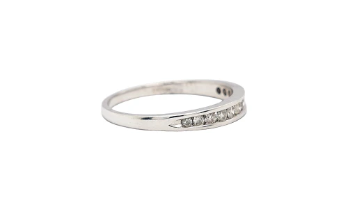 0.25ct Diamond & 18ct White Gold Half Channel set Band 2.1g