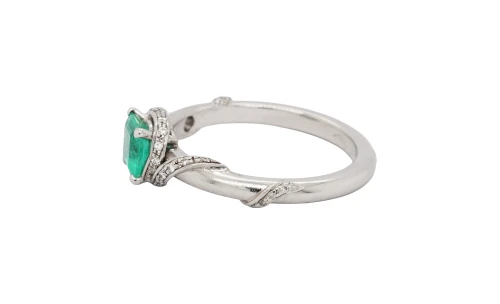 0.57ct Emerald & 0.20ct Diamond Solitaire Ring-Platinum 5.50g