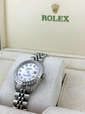 Rolex 26mm Datejust - Mother of Pearl & Diamond/Stainless Steel ( Year 1978) Model :69173