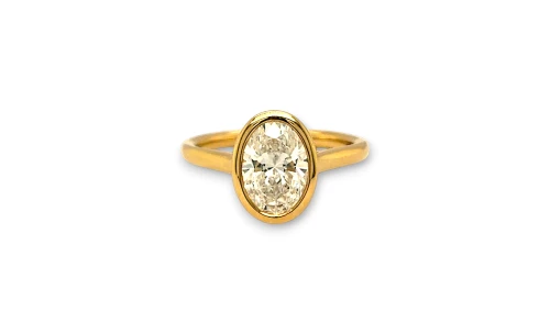 1.55ct Lab Grown Oval Diamond & 18ct Gold Solitaire Ring 3.45g