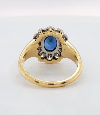 1.50ct Sapphire & 1.20ct Diamond 18ct Gold Ring 5.8g
