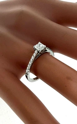 0.88ct Natural Diamond & Platinum Solitaire Ring 3.4g