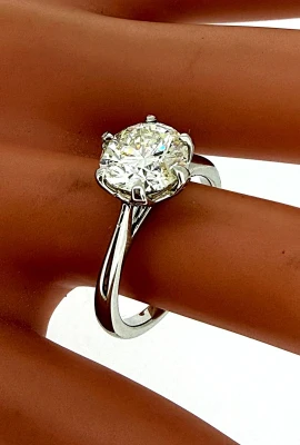 2.06ct Diamond & Platinum Solitaire 5.6g