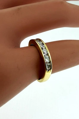 0.47ct Diamond & 18ct Gold Eternity/Wedding Band 2.5g