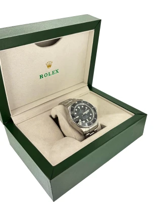 Rolex 42mm Sea-Dweller Stainless Steel 2016 Box & Papers Model:116660