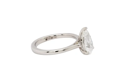 2.04ct Lab Grown Pear Shape Diamond & Platinum Solitaire Ring 5.78g