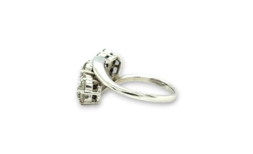 0.75ct Natural Diamond & 18ct White Gold Trilogy Cluster Ring 5.9g