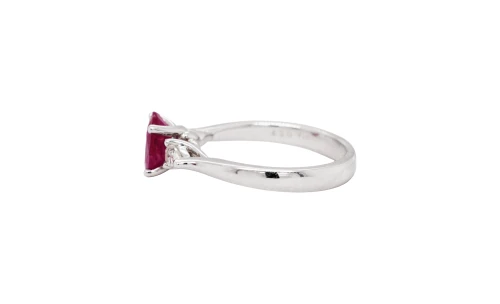 1.33ct Ruby & 0.27ct Diamond Solitaire Ring - 18ct White Gold 4.24g
