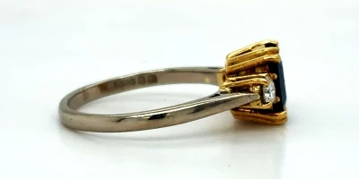 0.70ct Sapphire & 0.20ct Diamond Trilogy Ring-18ct Gold 3.18g