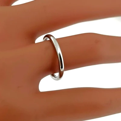 2.0mm 18ct White Gold Traditional Court Wedding Band 2.3g