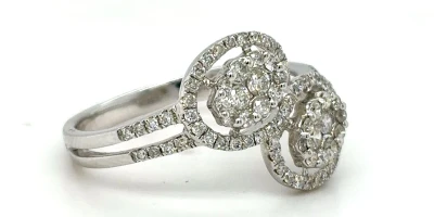 0.70ct Diamond & 18ct White Gold Twist/Halo Ring- 18ct White Gold 3.16g