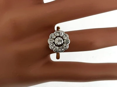 1.30ct Diamond & 18ct Diamond Cluster Ring 5.5g
