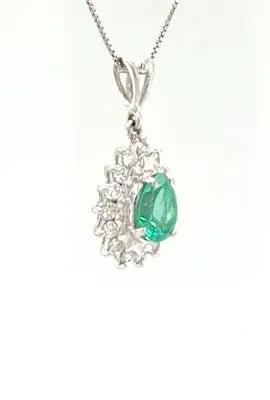 0.78ct Emerald & 0.30ct Diamond - Platinum 4.1g 16 Inch