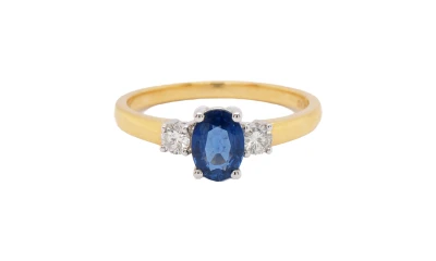 0.90ct Sapphire & 0.18ct Diamond Trilogy Ring-18ct Gold 3.0g