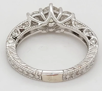 1.15ct Diamond & 14ct White Gold Trilogy Ring 3.1g