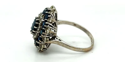 3.00ct Sapphire & 0.84ct Diamond Cluster Ring - 18ct White Gold 7.0g