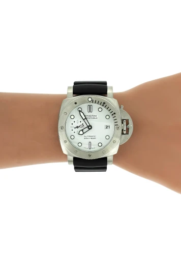Panerai 42mm Submersible Bianco - Stainless Steel & Rubber (BRAND NEW -UNWORN 2026 Box & Papers) Model: PAM01590