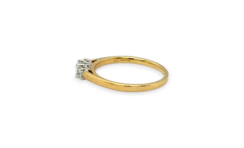 0.33ct Natural Princess Cut Diamond Trilogy Ring -18ct Gold 2.37g