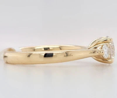 1.61ct Lab Grown Diamond & 9ct Gold Trilogy Ring 3.3g Size M