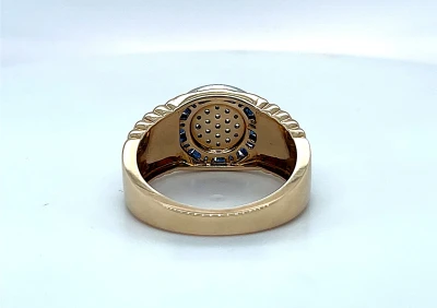 0.25ct Sapphire & 0.23ct Diamonds Gents Ring - 9ct Gold 7.4g