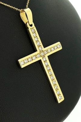 0.50ct Diamond & 9ct Gold Cross Pendant ( 50mm x 27.5 x 2.1mm) 5.8g