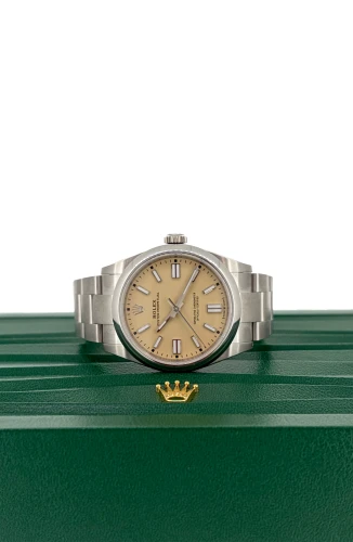BRAND NEW UNWORN- Rolex 41mm Oyster Perpetual ( 2026 Box & Papers) Stainless Steel Model: 134300
