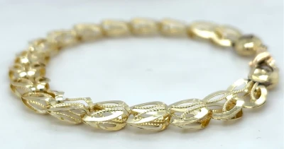 9ct Gold Fancy 8.5mm Bracelet 7.5inch