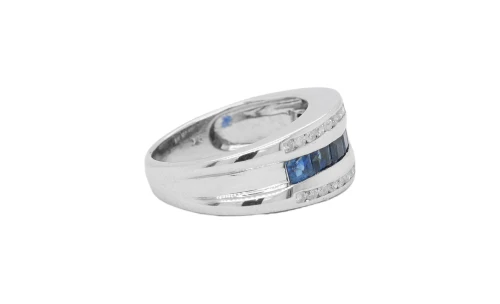 0.50ct Sapphire & 0.25ct Diamond Band- 18ct White Gold 4.02g