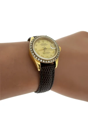 Rolex 26mm Datejust DIAMOND BEZEL ( Year 1979) 18ct Gold & Leather Model: 6917
