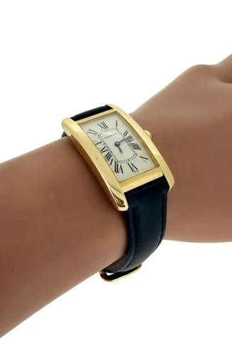 Cartier Tank Americaine 18ct Gold & Leather _Year Circa 2000 ( 22.0mm x 41.5mm) Model: 1720-1