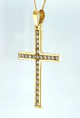 0.50ct Diamond & 9ct Gold Cross Pendant ( 50mm x 27.5 x 2.1mm) 5.8g