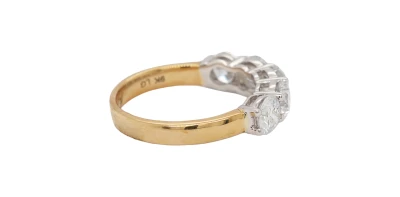 2.01ct Lab Grown Diamond & 9ct Gold 5 Stone Eternity Ring -3.36g