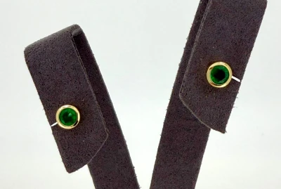 0.84ctEmerald & 9ct Gold Stud Earrings 1.0g