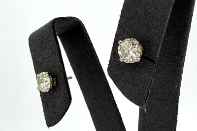 1.39ct Diamond & 18ct White Gold Solitaire Stud Earrings 1.8g